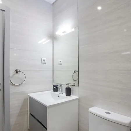 1br Flat In Trindade W/ Ac By Metro Station *