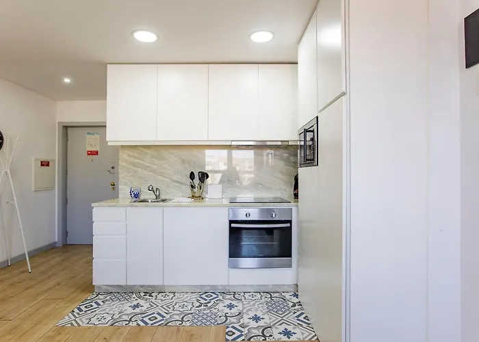 1br Flat In Trindade W/ Ac By Metro Station *